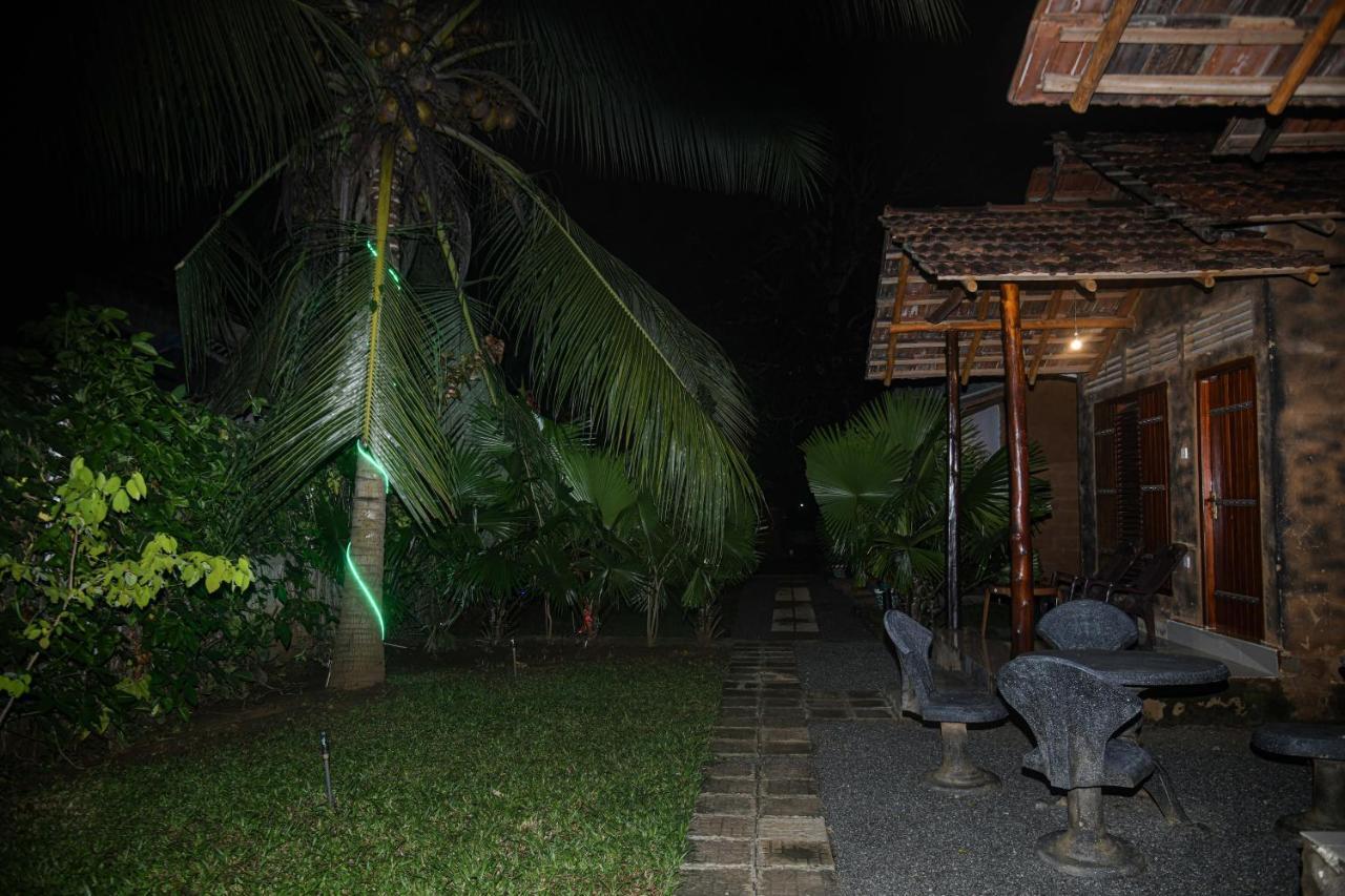 Hotel Clay House Udawalawe Exterior foto